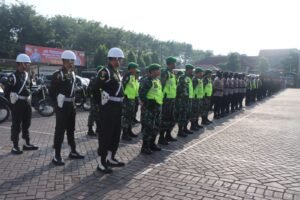 Pastikan Kondusifitas Wilayah Jelang Pemungutan Suara Pemilu 2024, Polres Pasuruan Gelar Patroli Skala Besar