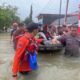 *Gerak Cepat Pammat Subdit Gasum Polda Sulsel Evakuasi Korban Banjir di Makassar*