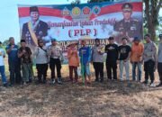 Mendukung Asta Cita Polsek Sukorejo Bersama Gapoktan Tanam Jagung di Karangsono untuk Ketahanan Pangan