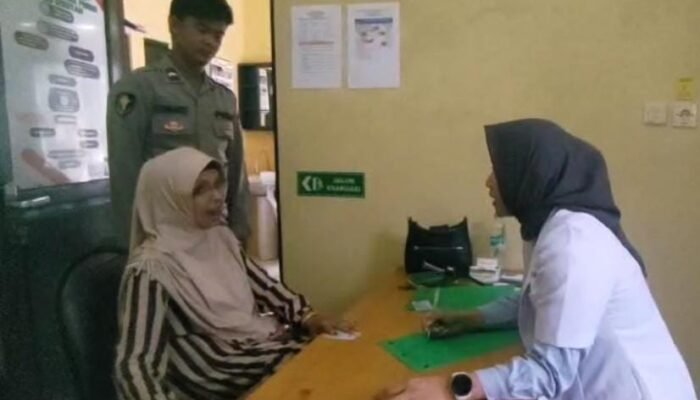 Kegiatan Pelayanan Kesehatan Gratis Polres Seruyan