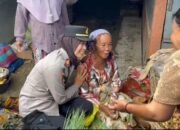 Polisi Datang Nenek Penjual Rempah yang Ditipu Pembeli Pakai Uang Mainan di Pamekasan Senyum Riang