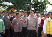 Peduli Korban Banjir di Barsel, Kapolda Kalteng Bersama Forkopimda Salurkan Bantuan Sosial