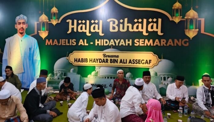 Kehangatan Silaturahmi dan Berkah Santunan Warnai Halal Bihalal Majelis Al Hidayah Semarang