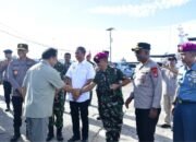 Kapolda Papua Barat Daya Sambut Kedatangan Mendagri Dalam Kunjungan Kerja Di Papua Barat Daya