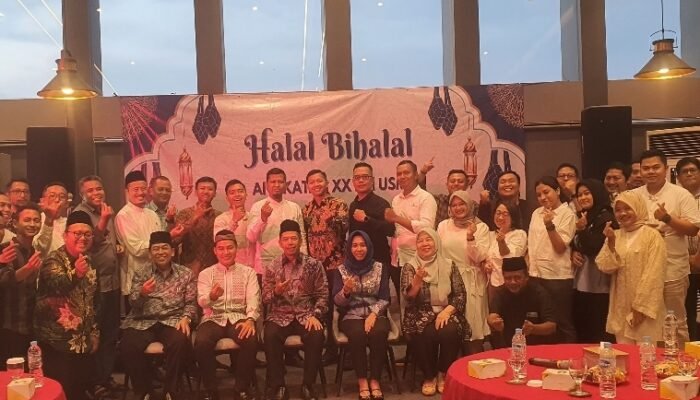 Pererat Silaturahmi dengan Pimpinan, Mahasiswa MH USM Angkatan XX Gelar Halalbihalal