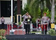 Kapolda Kepri Beri Penghargaan Kepada Anggota di Hari Kesadaran Nasional