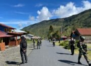 Hadir Ciptakan Keamanan, Personel Gabungan TNI-POLRI di Kab. Puncak Jaya Laksanakan Pengamanan di 5 Titik Pos Penyekatan