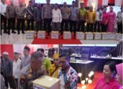 Peduli Warga, Kapolda Kalteng Berikan Bantuan Sosial Kepada Warga Saat Kunker ke Polres Barito Utara