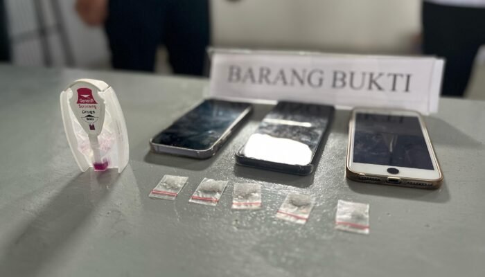 Kakanwil Ditjenpas Kalbar Apresiasi Petugas Lapas Perempuan Pontianak Gagalkan Penyelundupan Sabu dalam Pembalut
