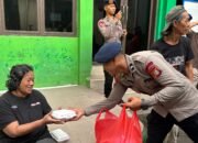 Bentuk Nyata Kehadiran Polri, Brimob Gelar Dapur Lapangan Bantu Warga Terdampak Banjir