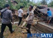 Pasca Cuaca Ekstrem di Sigi, Kapolsek Biromaru Pimpin Kerja Bakti Bantu Warga Terdampak