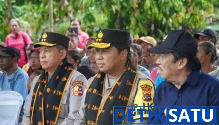 Polda NTT Kerahkan Anjing Pelacak untuk Cari Korban Bencana di Nagekeo