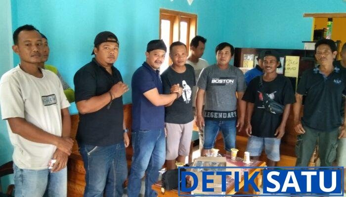 Aktivis Raden Teguh Firmansyah Pimpin Pergerakan Warga Ringinsari Tolak Proyek Gardu Induk PLN